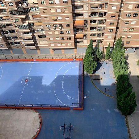 Habitación con cama individual, piso compartido en Avenida Blasco Ibáñez Valenza Esterno foto