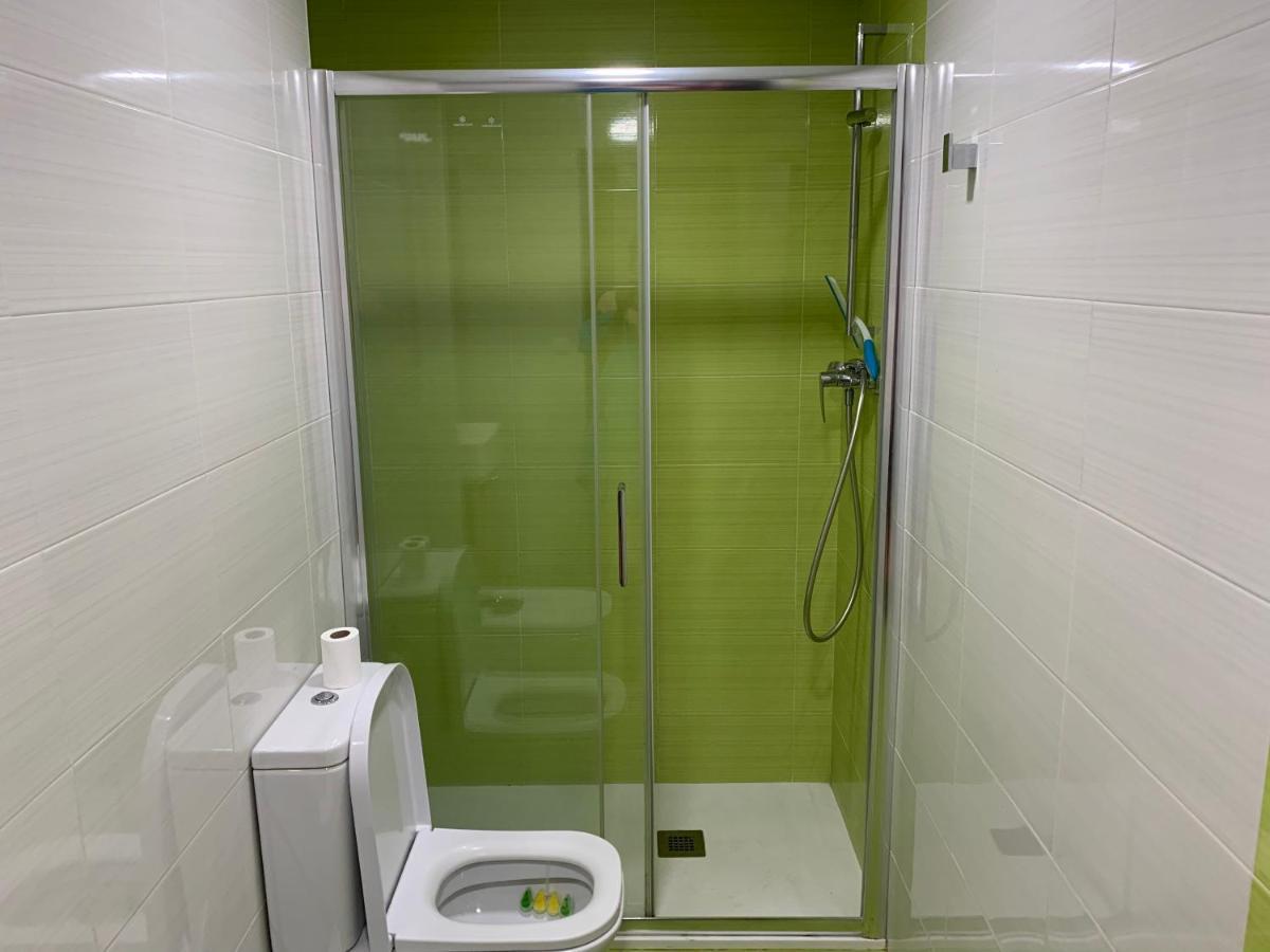 Habitación con cama individual, piso compartido en Avenida Blasco Ibáñez Valenza Esterno foto