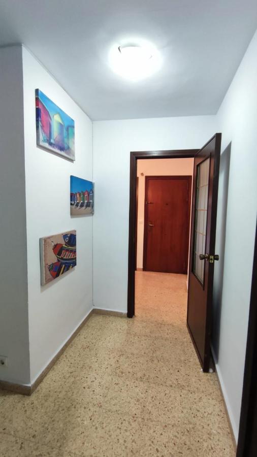 Habitación con cama individual, piso compartido en Avenida Blasco Ibáñez Valenza Esterno foto